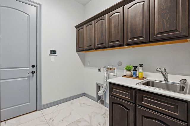 427 Bella Montagna CIR, Austin, TX 78734
