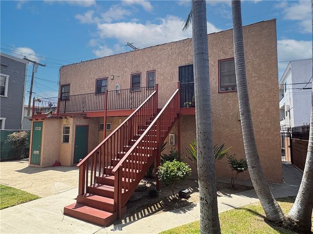 1130 E 5th Street, Long Beach, CA 90802