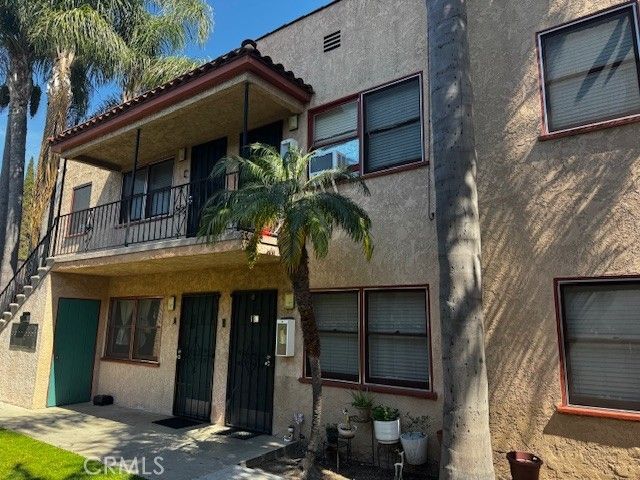 1130 E 5th Street, Long Beach, CA 90802