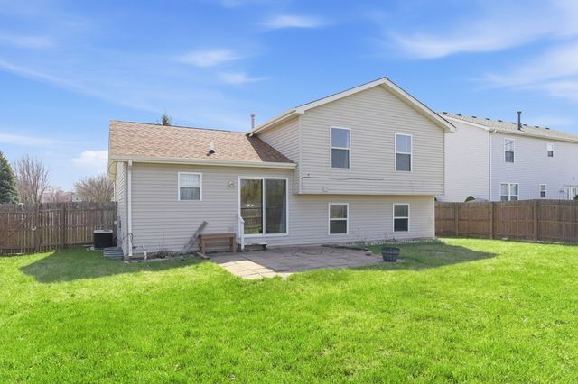 5411 Meadowbrook Street, Plainfield, IL 60586