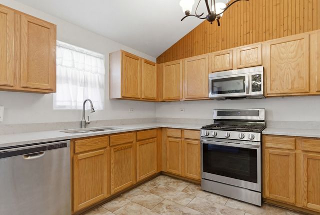 5411 Meadowbrook Street, Plainfield, IL 60586