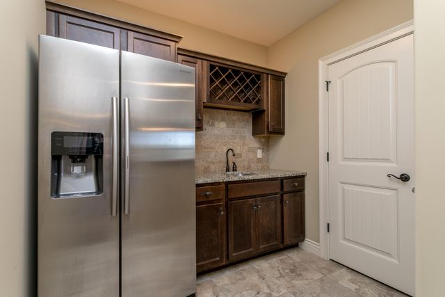 7259 BRACKENHILL CT, Columbia, MO 65203