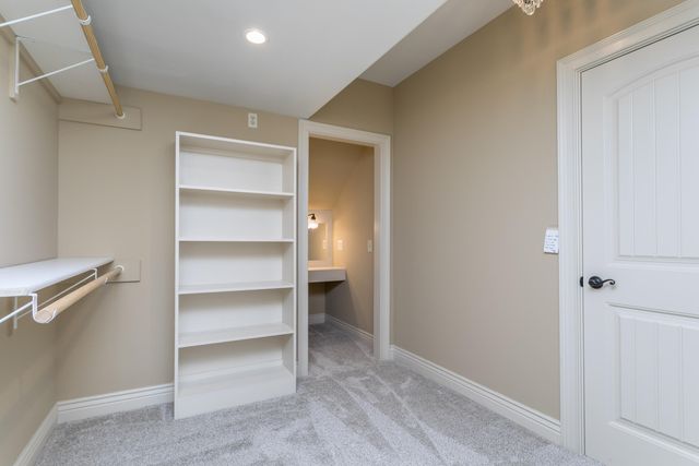 7259 BRACKENHILL CT, Columbia, MO 65203