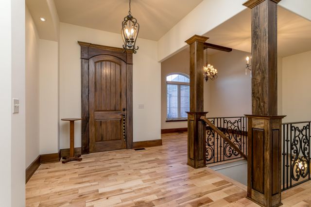 7259 BRACKENHILL CT, Columbia, MO 65203