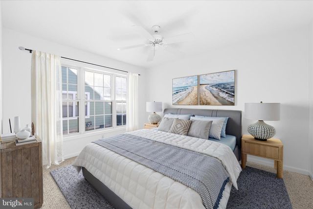 195 LAKESIDE DR, Lewes, DE 19958