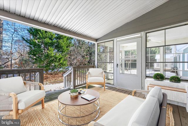 195 LAKESIDE DR, Lewes, DE 19958