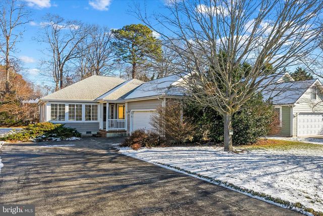 195 LAKESIDE DR, Lewes, DE 19958