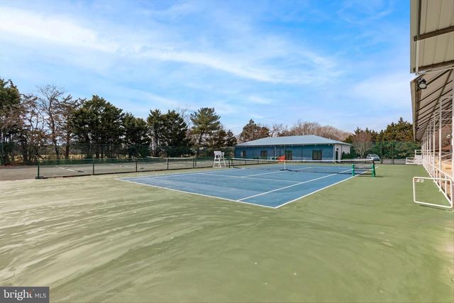 195 LAKESIDE DR, Lewes, DE 19958