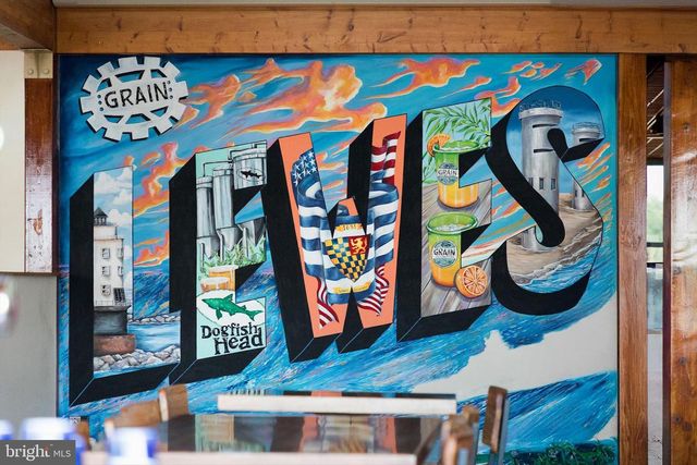 195 LAKESIDE DR, Lewes, DE 19958