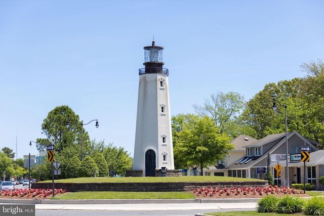 195 LAKESIDE DR, Lewes, DE 19958