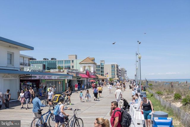 195 LAKESIDE DR, Lewes, DE 19958