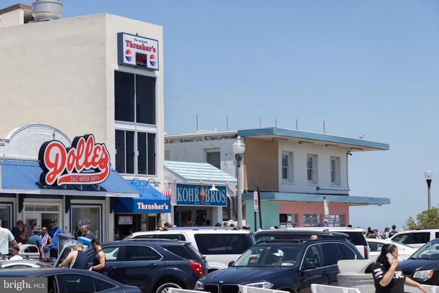 195 LAKESIDE DR, Lewes, DE 19958