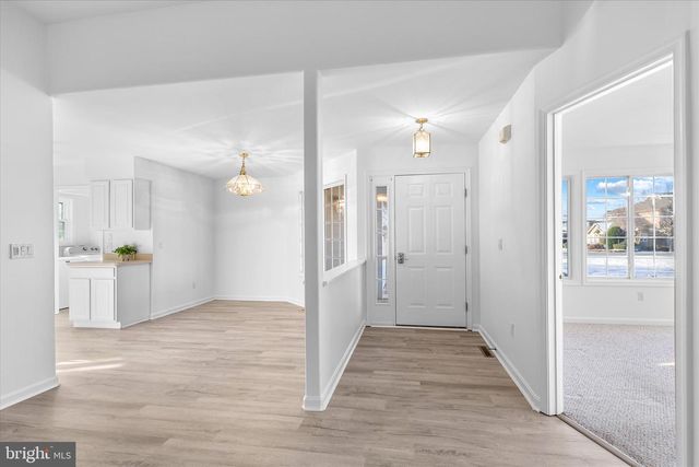 195 LAKESIDE DR, Lewes, DE 19958