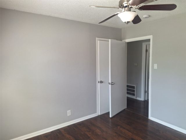 1225 Harrison Lane, Hurst, TX 76053