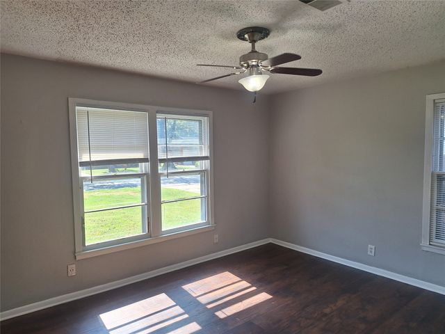 1225 Harrison Lane, Hurst, TX 76053