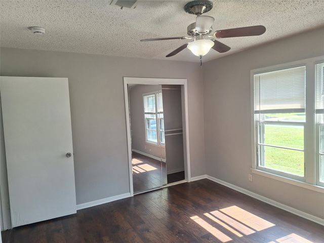 1225 Harrison Lane, Hurst, TX 76053