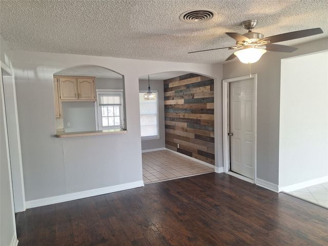1225 Harrison Lane, Hurst, TX 76053