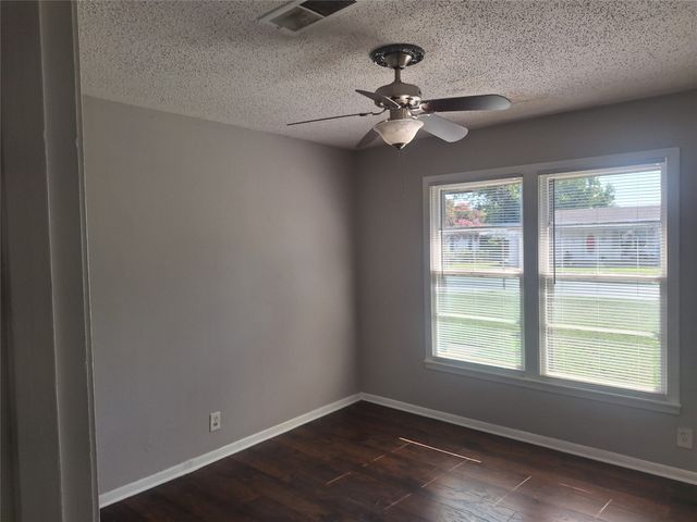 1225 Harrison Lane, Hurst, TX 76053