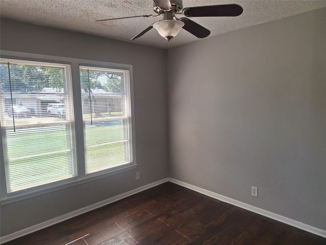 1225 Harrison Lane, Hurst, TX 76053