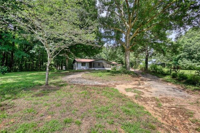 2217 Meadows Road, Newborn, GA 30056