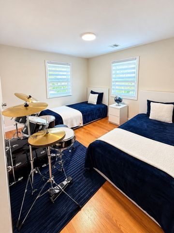 83 Riverbank Rd, Saugus, MA 01906