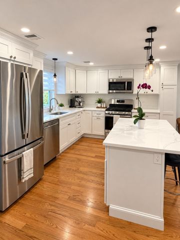 83 Riverbank Rd, Saugus, MA 01906