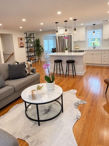 83 Riverbank Rd, Saugus, MA 01906