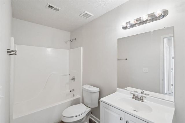 4879 Lake Park Lane, Acworth, GA 30101