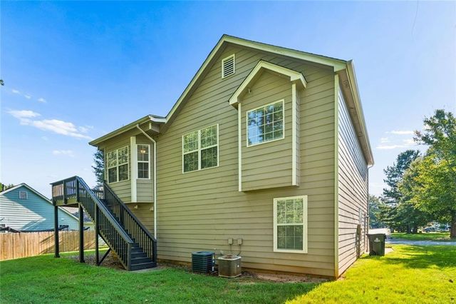 4879 Lake Park Lane, Acworth, GA 30101