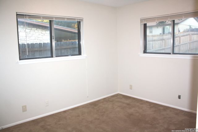 7006 Forest Moss St, San Antonio, TX 78240