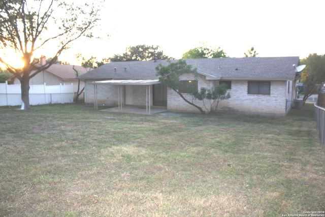 7006 Forest Moss St, San Antonio, TX 78240