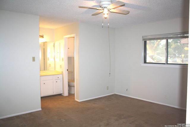 7006 Forest Moss St, San Antonio, TX 78240