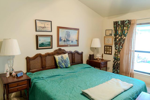 6820 Cypress PT N 6, Austin, TX 78746