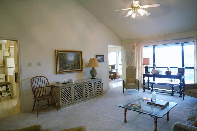 6820 Cypress PT N 6, Austin, TX 78746