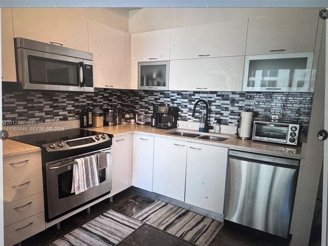 133 NE 2nd Ave 2003, Miami, FL 33132