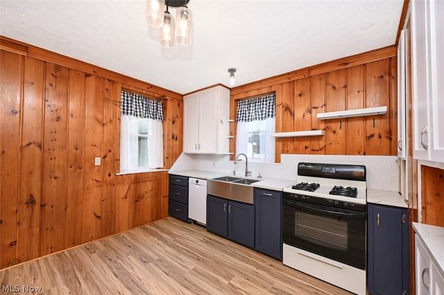 2559 Raber Road, Uniontown, OH 44685