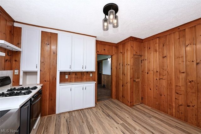 2559 Raber Road, Uniontown, OH 44685