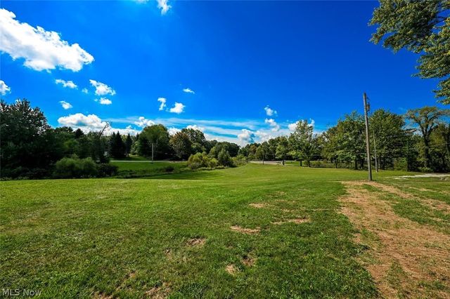 2559 Raber Road, Uniontown, OH 44685