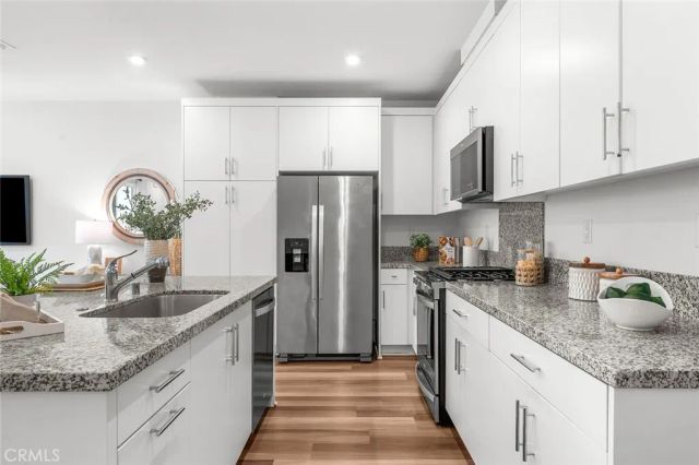 1531 W W Cara Dr, Anaheim, CA 92805