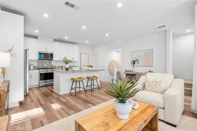 1531 W W Cara Dr, Anaheim, CA 92805