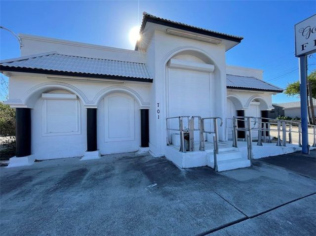 701 Everhart, Corpus Christi, TX 78411
