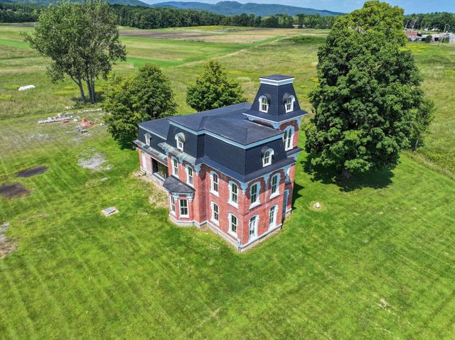 249 Point Road, Willsboro, NY 12996