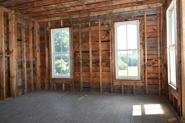 249 Point Road, Willsboro, NY 12996