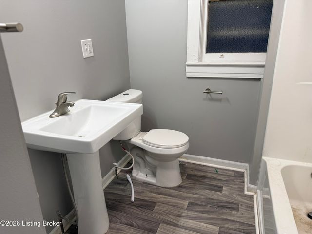 1024 Cecil Ave, Louisville, KY 40211