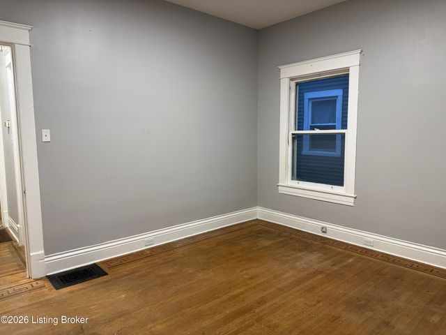 1024 Cecil Ave, Louisville, KY 40211