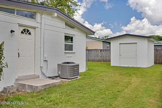 950 WESTGATE Drive, Jacksonville, FL 32221