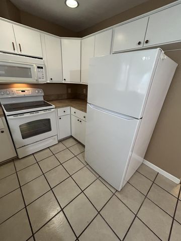 118 Tarpon Avenue, Galveston, TX 77550