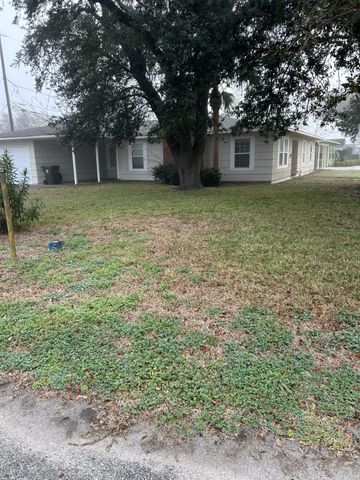 118 Tarpon Avenue, Galveston, TX 77550
