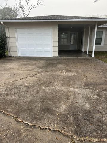 118 Tarpon Avenue, Galveston, TX 77550