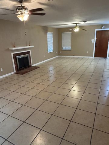 118 Tarpon Avenue, Galveston, TX 77550